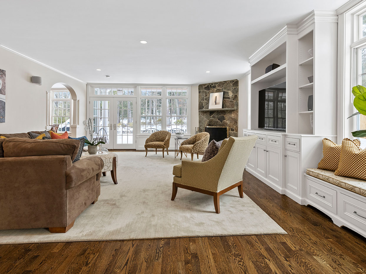 Family Room, TV