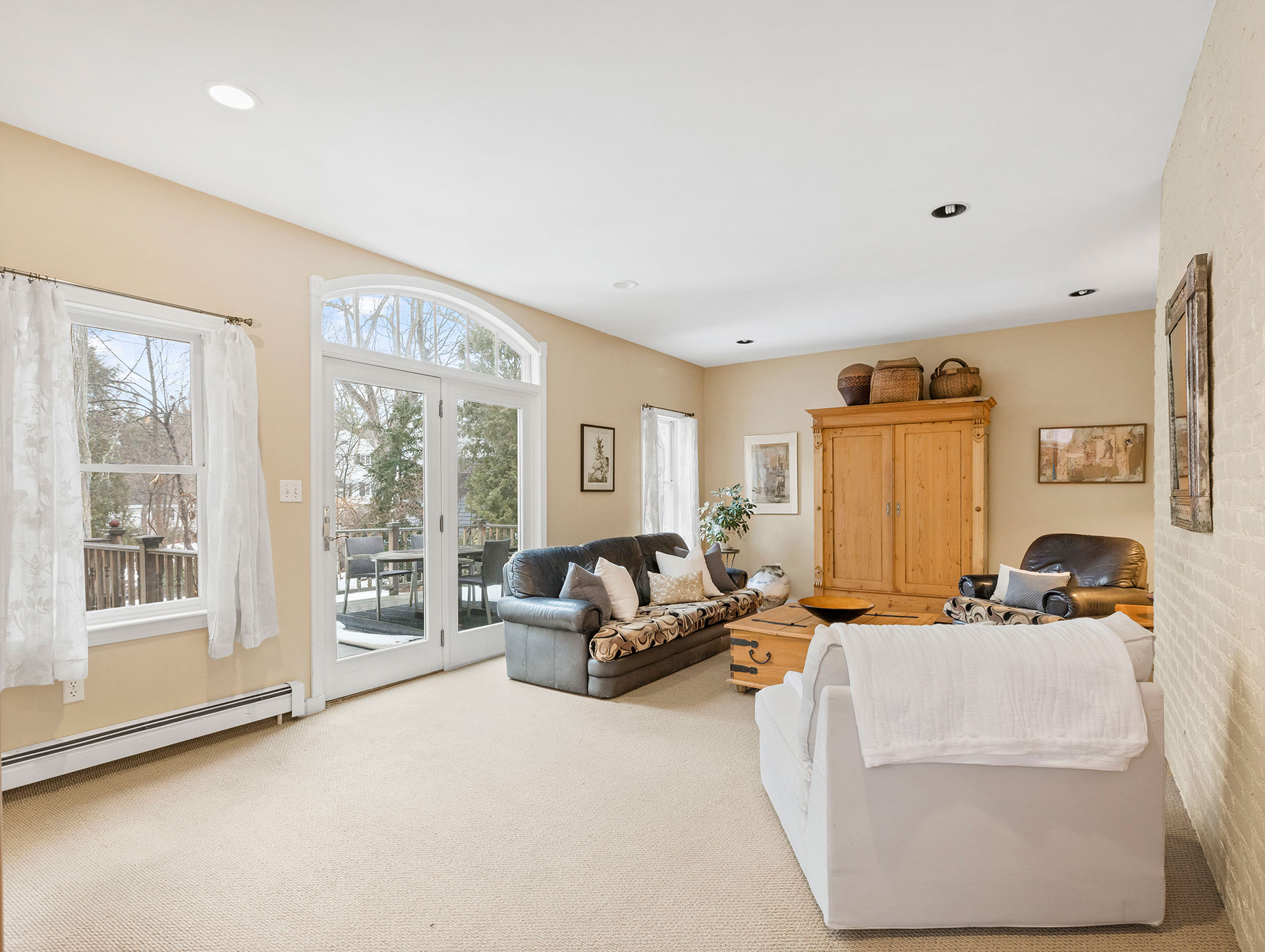 20-Familyroom-Wellesley-home-for-sale