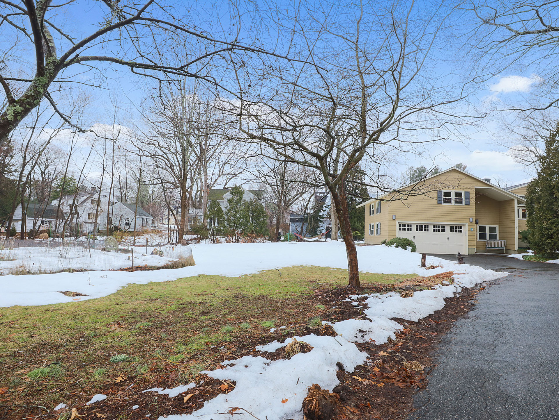 24-side-of-house-wellesley