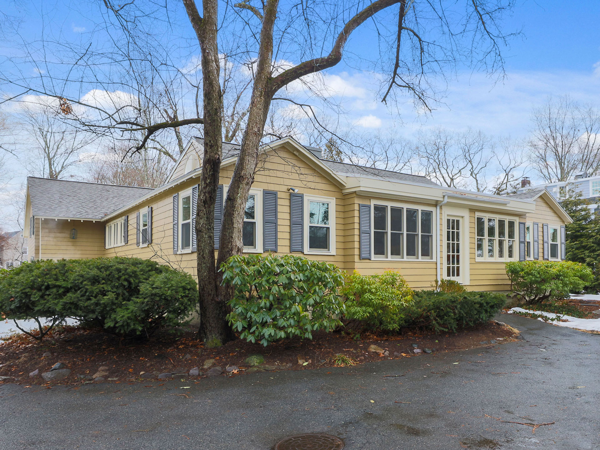 4-W-Riding-Street-Wellesley-home-for-sale