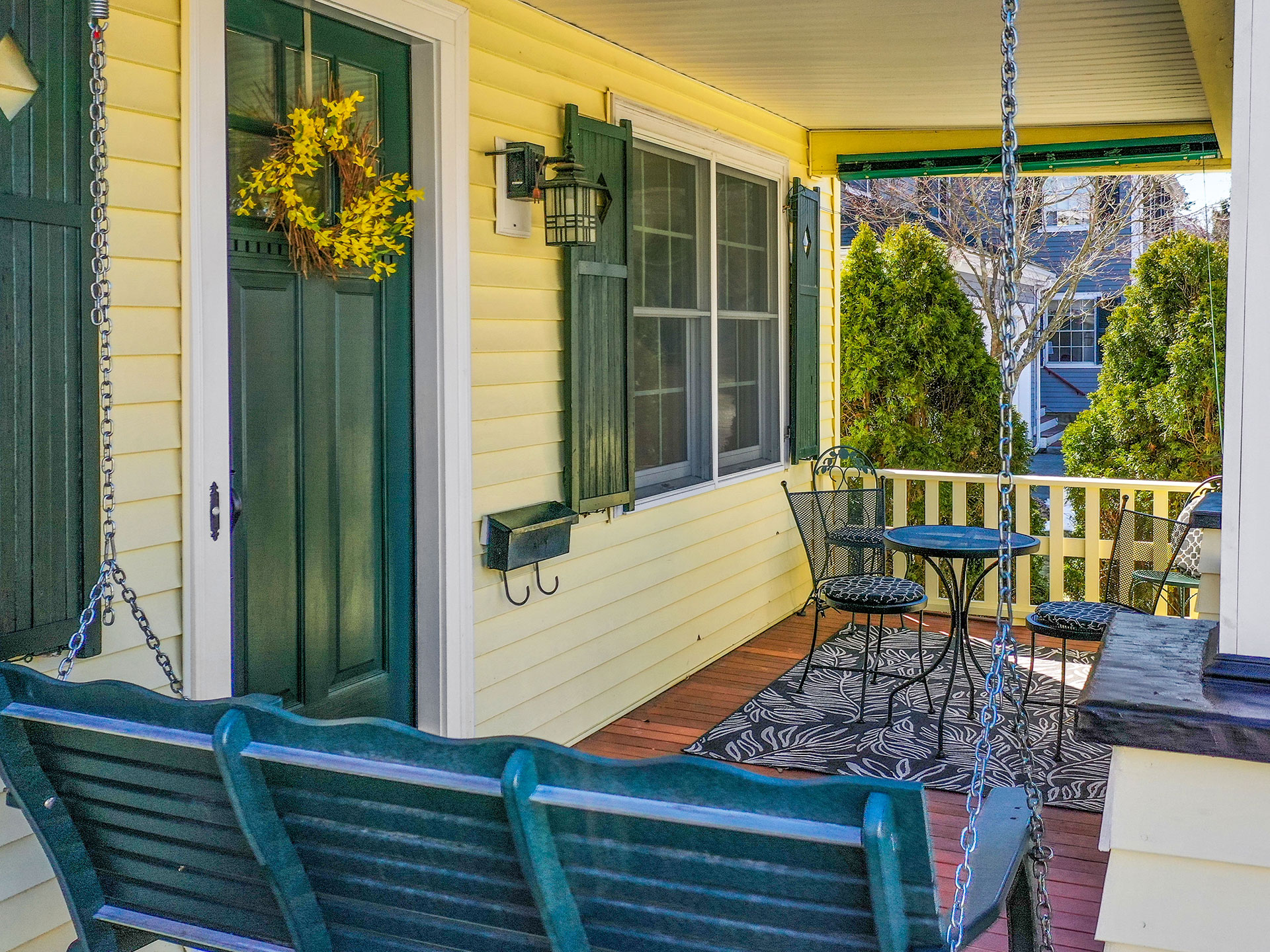 Porch 10 Thomas Road
