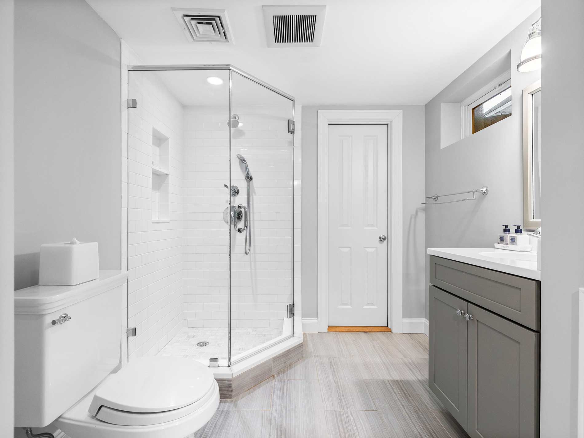 Bath-35-LeHigh-Road-Wellesley-MA