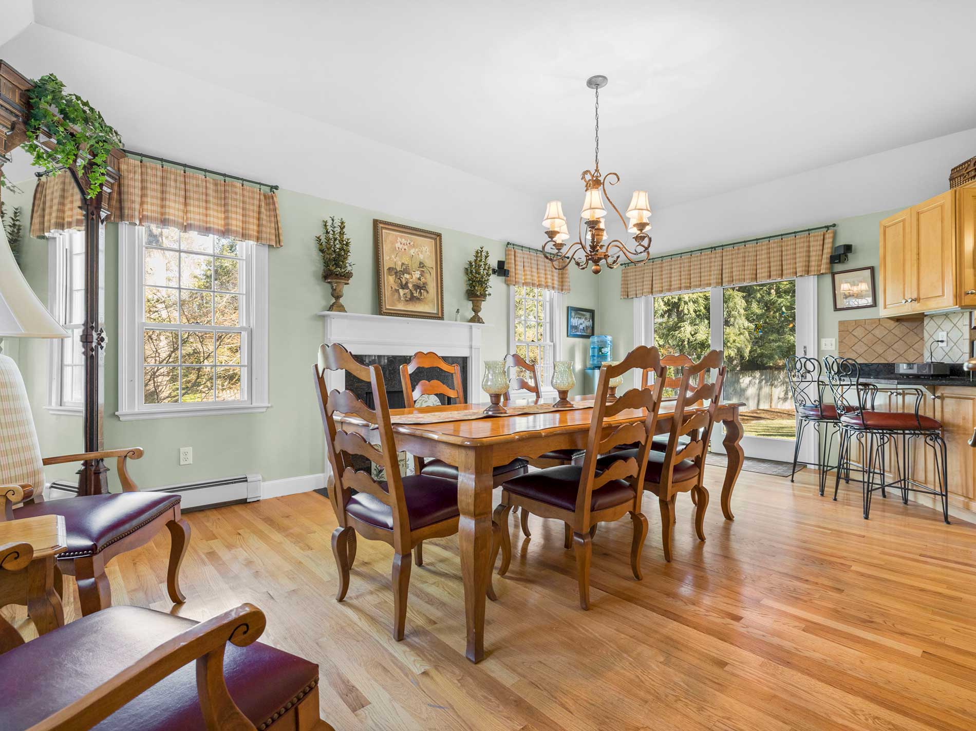 Dinning Room 9 Marvin Road Wellesley, MA