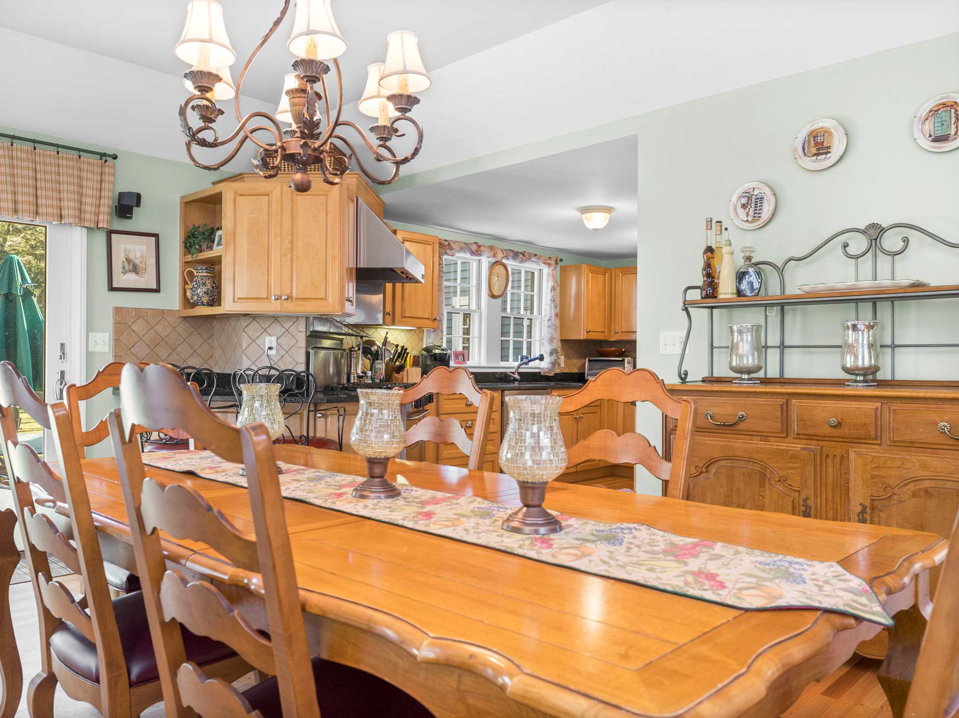 Dinning Room 9 Marvin Road Wellesley, MA