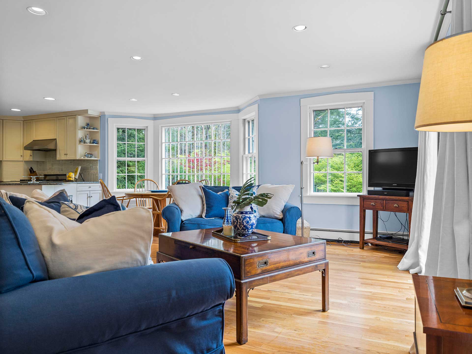 33 Longmeadow Road Wellesley family room