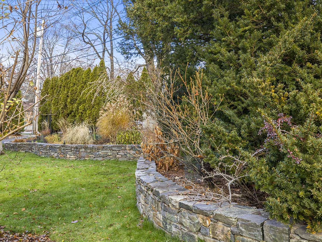 wall, 37 Pickwick Way, Wellesley, home