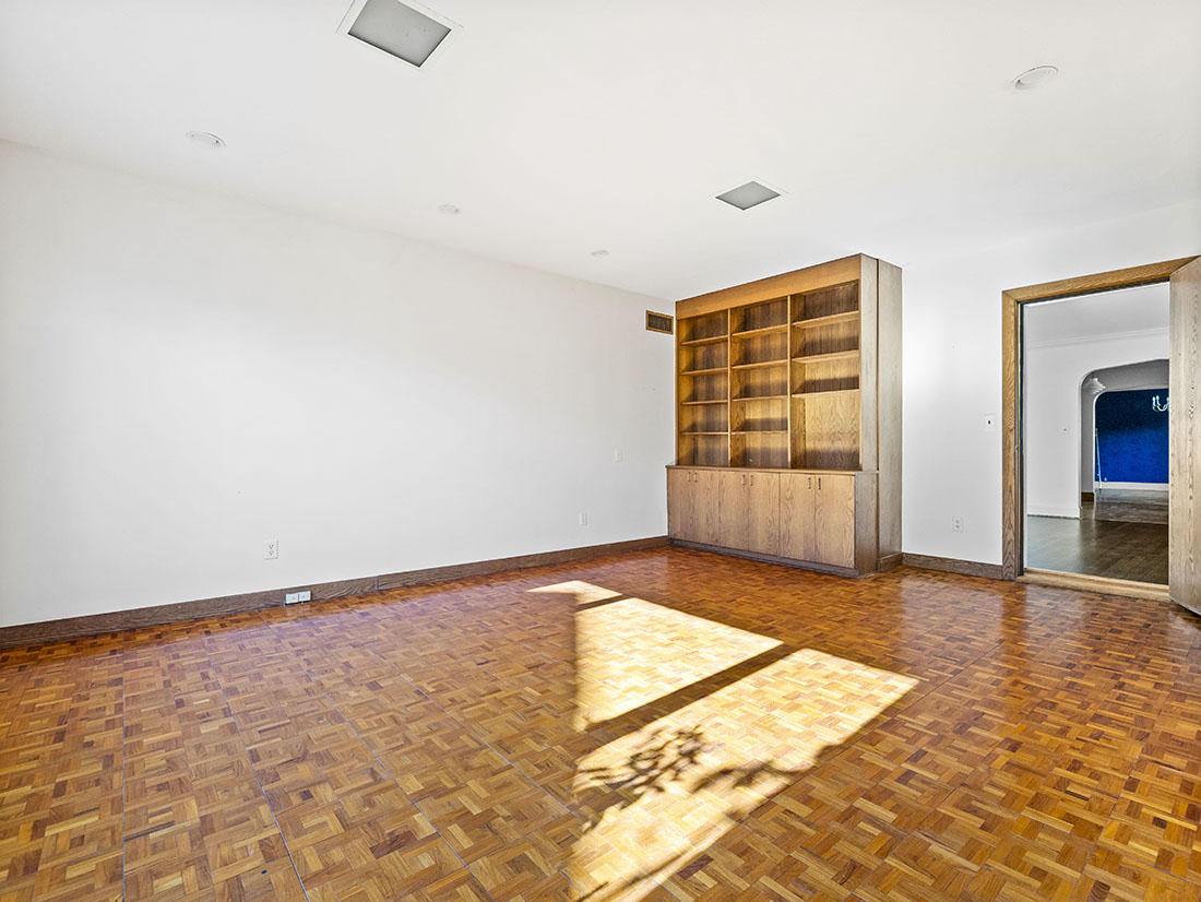 family room, 37 Pickwick Way, Wellesley, home