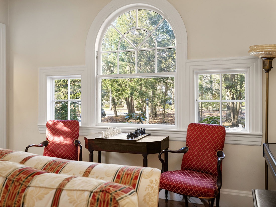 front room, 121 Glen Street, Wellesley, MA home