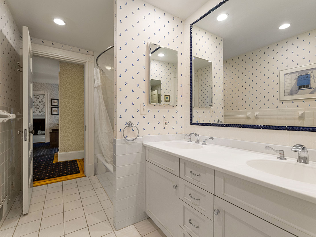 bathroom, 121 Glen Street, Wellesley, MA home