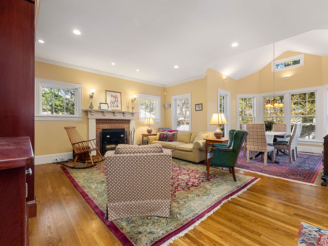 kitchen space, 121 Glen Street, Wellesley, MA home