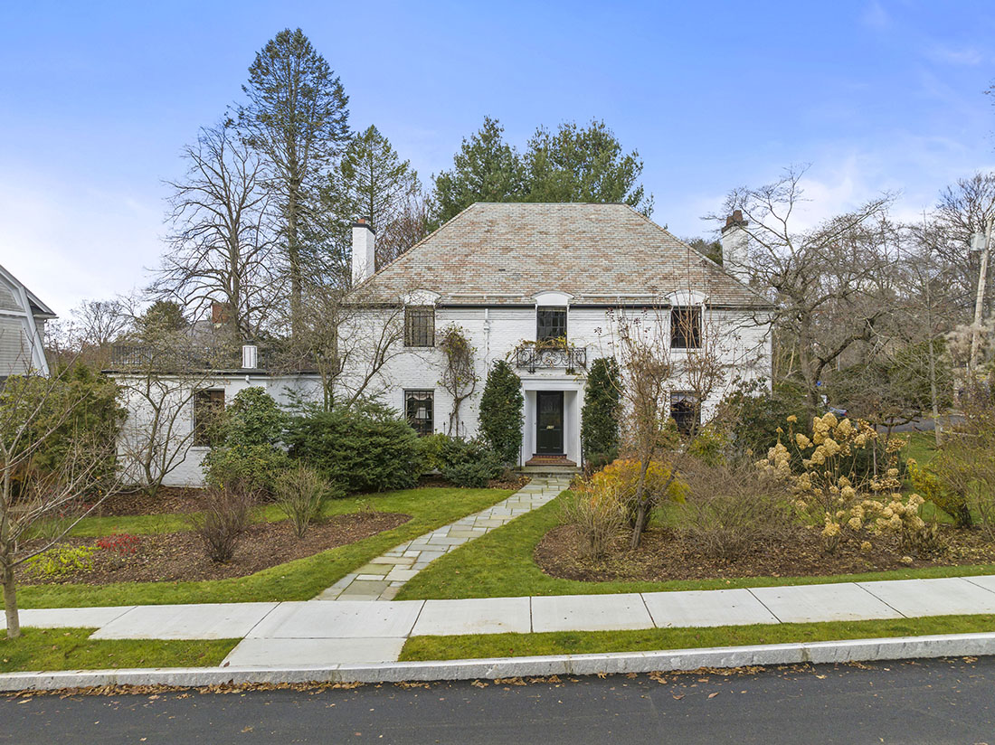 37 Pickwick Way, Wellesley, home