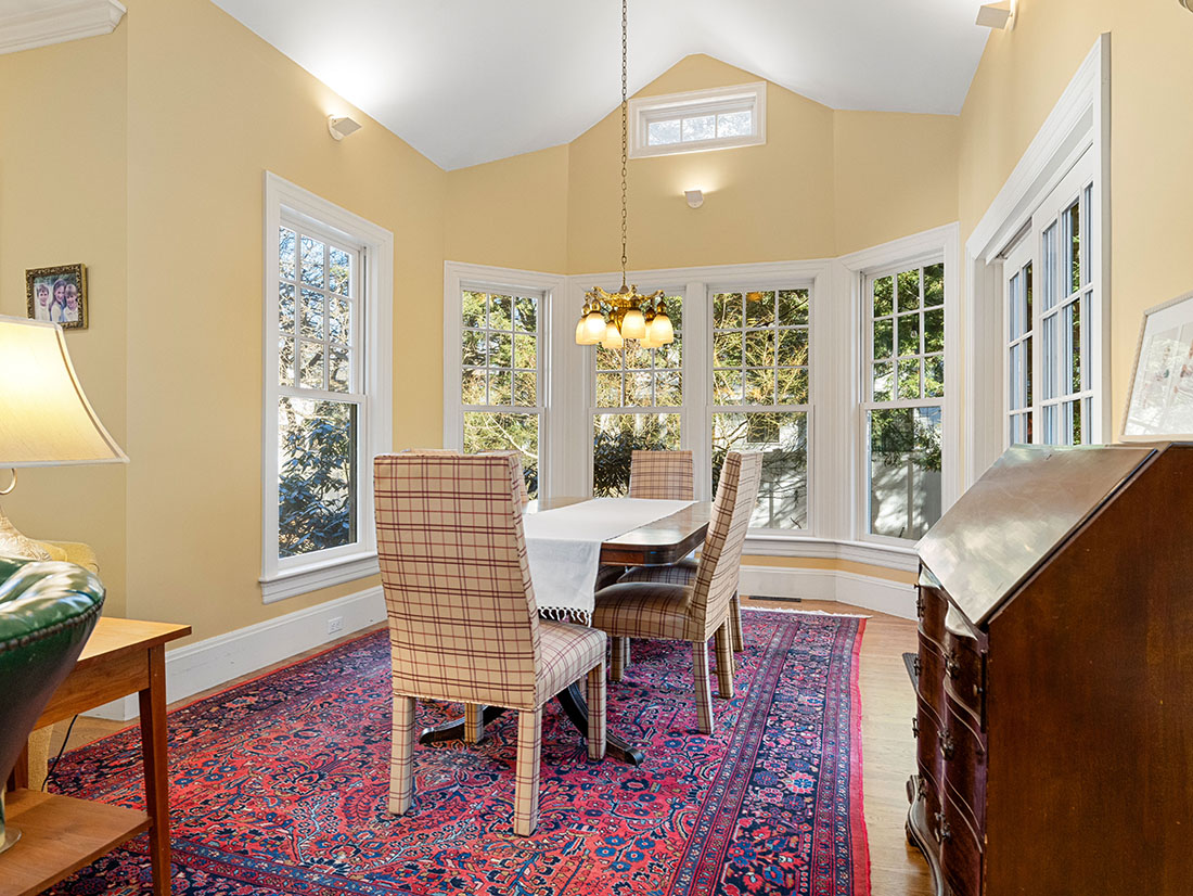 kitchen nook, 121 Glen Street, Wellesley, MA home